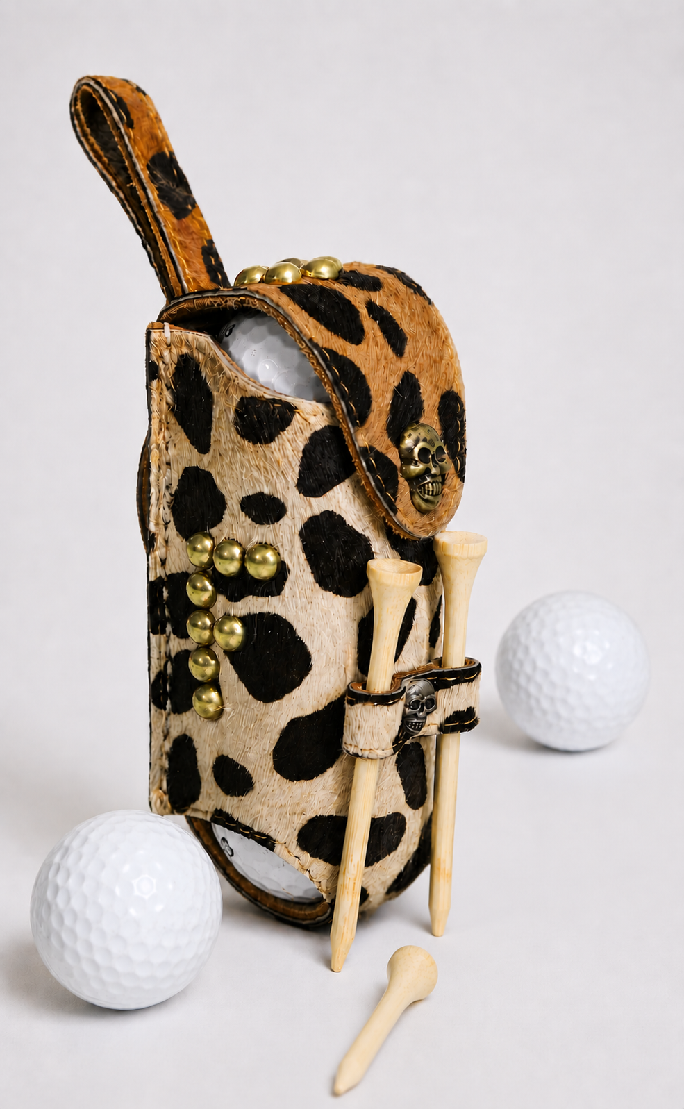Leopard-pattern hair-on leather golf pouch with mixed hardware